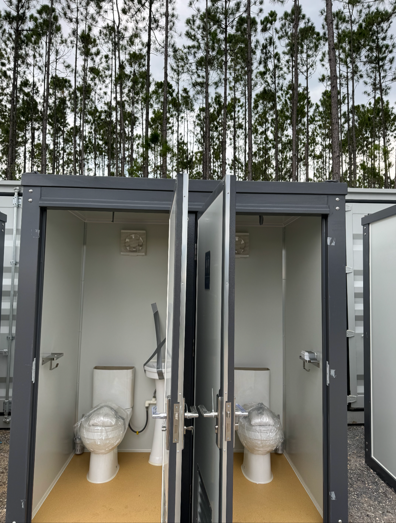 Prefabricated 2 Stall Toilet/Sink Unit