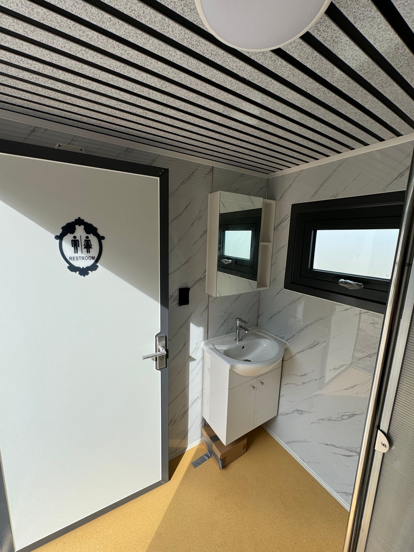 Prefabricated Restroom With Shower Style 1